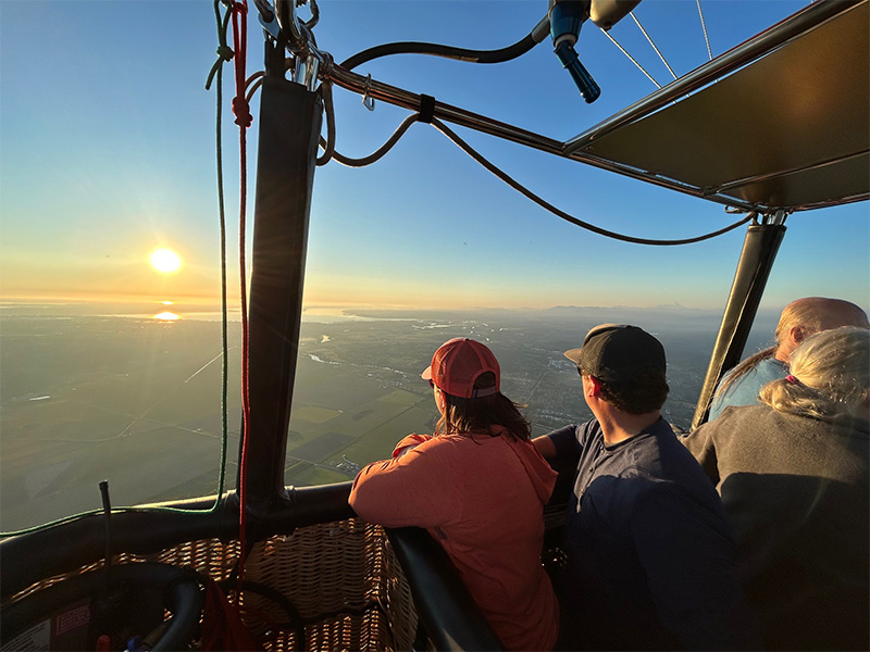 the choice between a sunrise or sunset balloon ride